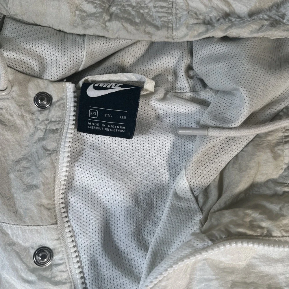 Nike double swoosh